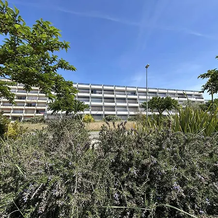 Apartment Bord De Avec Parking - - Fr-1-224c-347